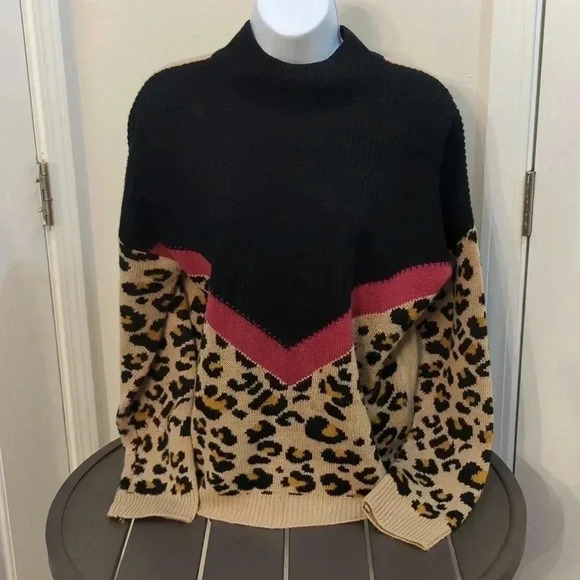 Jason Maxwell women's leopard print sweater - Picture 3 of 8